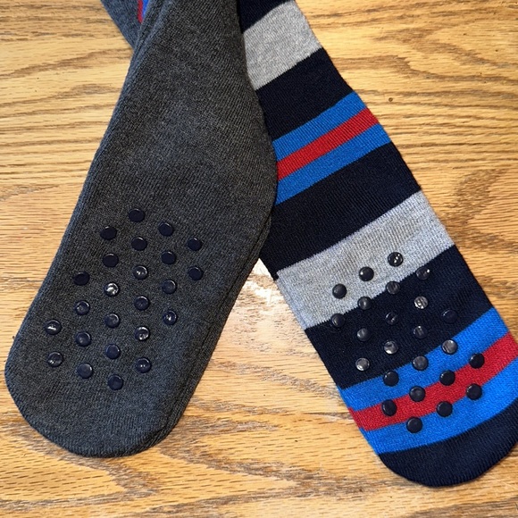 Boys “Grip It Slippers” - Picture 4 of 4